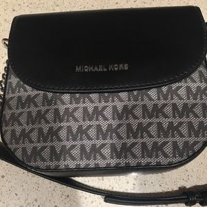 Michael kors half dome crossbody AUTHENTIC NWOT